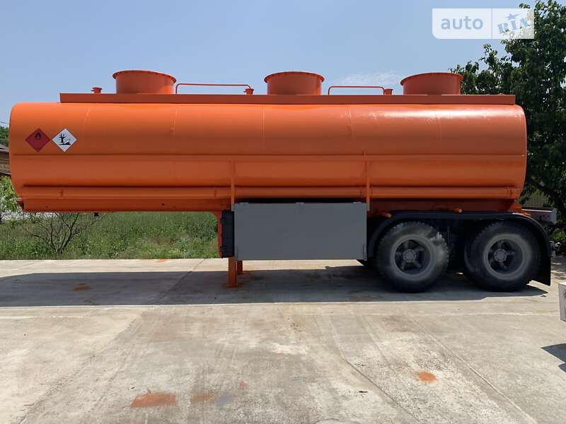 Цистерна полуприцеп Нефаз 9674 2002 в Днепре