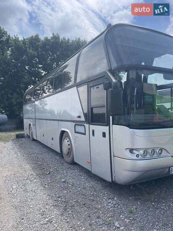 Туристический / Междугородний автобус Neoplan 116 1992 в Тернополе фото Туристический / Междугородний автобус Neoplan 116 1992 в Тернополе