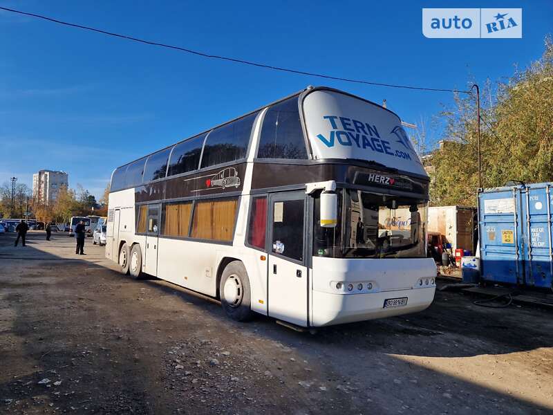 Автобус Neoplan Trendliner в аренду (с водителем)