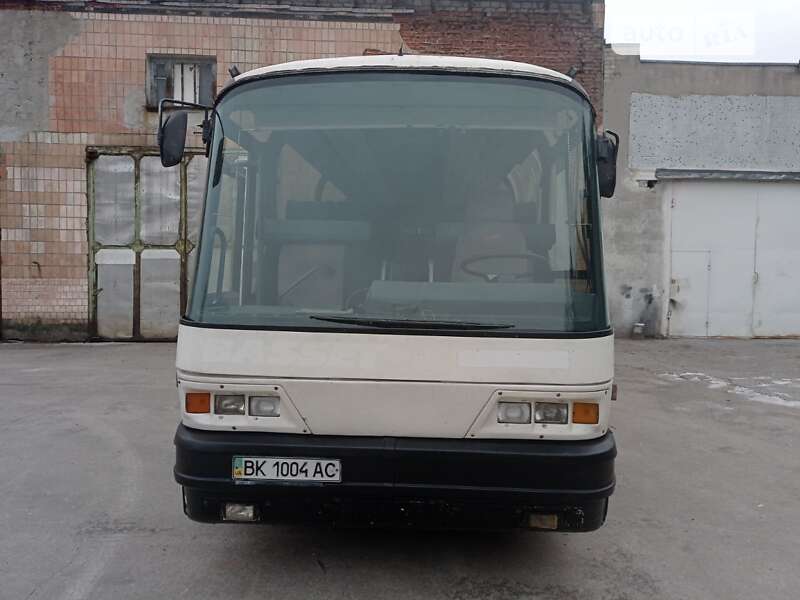 Туристический / Междугородний автобус Neoplan N 208 1994 в Вараше