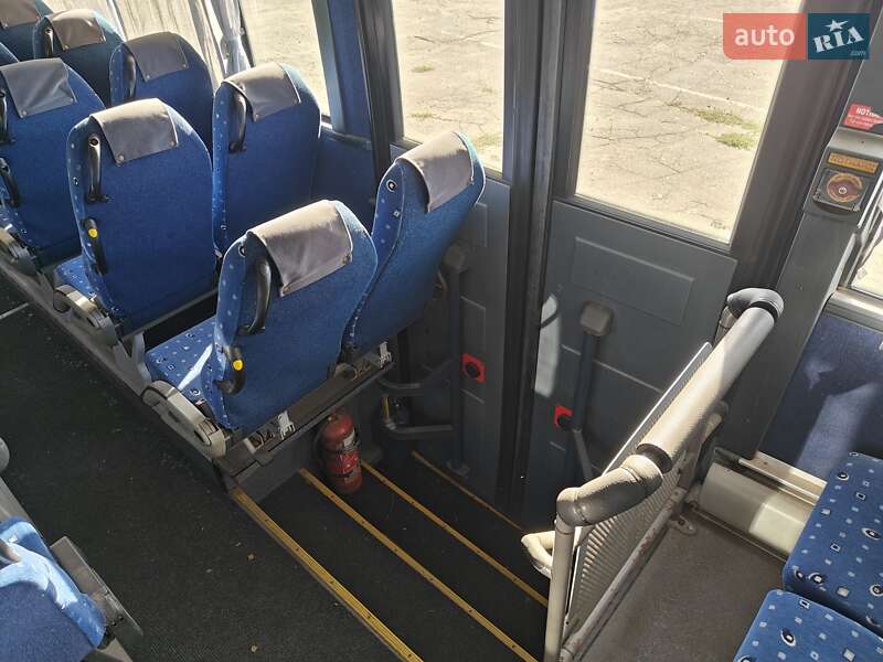 Приміський автобус Neoplan N 316 2005 в Дніпрі фото 4 Приміський автобус Neoplan N 316 2005 в Дніпрі