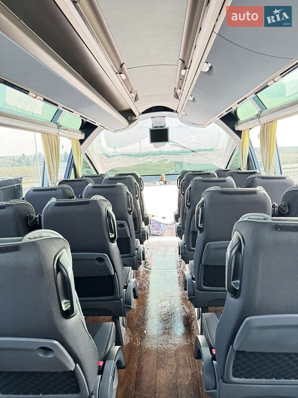 Туристичний / Міжміський автобус Neoplan N 5217 2011 в Чернівцях