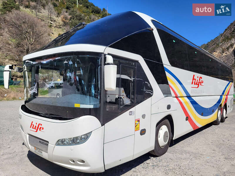 Туристичний / Міжміський автобус Neoplan N 2010 в Чернівцях