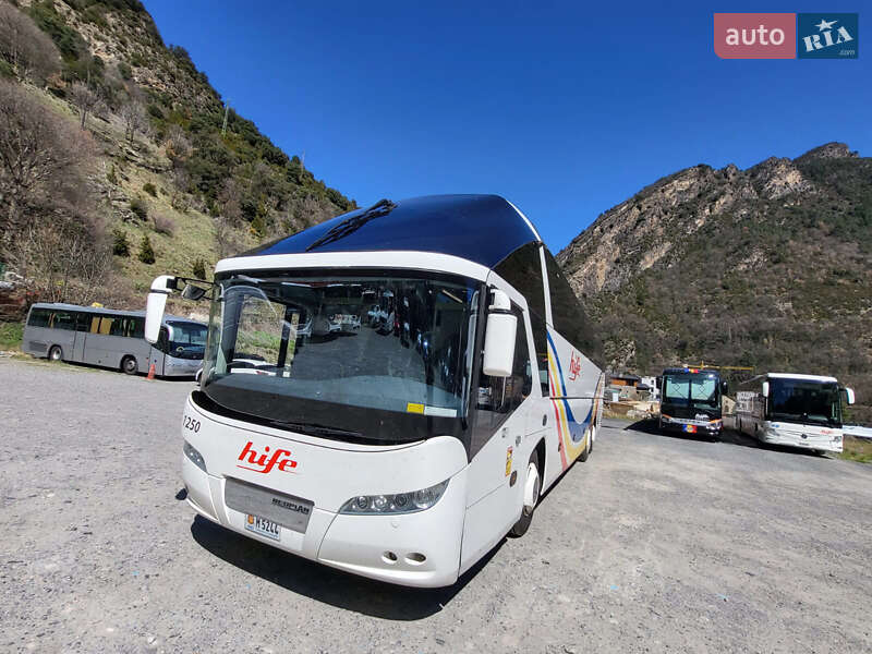 Туристичний / Міжміський автобус Neoplan N 2010 в Чернівцях