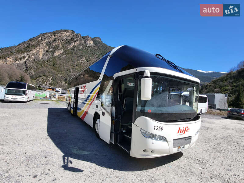 Туристичний / Міжміський автобус Neoplan N 2010 в Чернівцях
