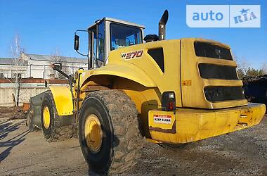 Фронтальный погрузчик New Holland 270 2007 в Славутиче