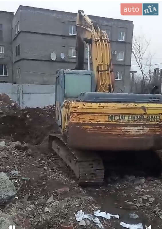 Гусеничный экскаватор New Holland E 215B 2008 в 