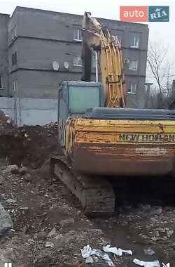 Гусеничный экскаватор New Holland E 215B 2008 в 