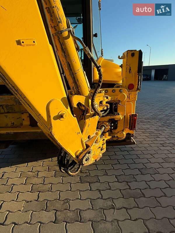 Екскаватор навантажувач New Holland LB95B-4PT 2003 в Львові