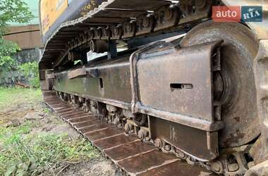 Гусеничный экскаватор New Holland LB 2008 в 