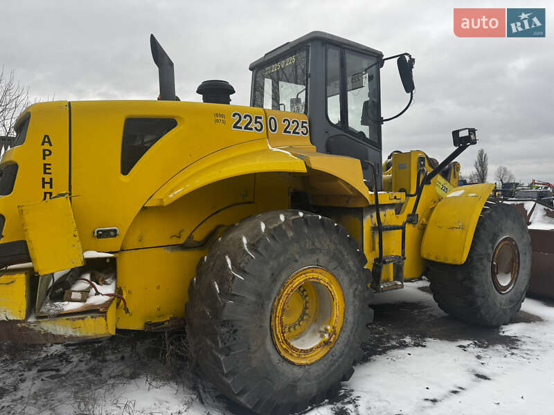 Фронтальні навантажувачі New Holland LB 2007 в Києві