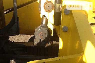 Телескопический погрузчик New Holland LM 2005 в 
