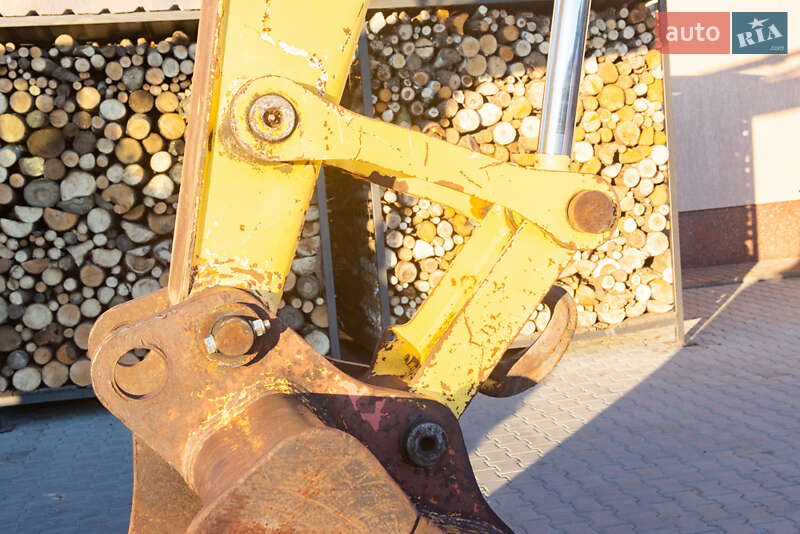 Колесный экскаватор New Holland MH 3.6 2003 в Житомире фото 6 Колесный экскаватор New Holland MH 3.6 2003 в Житомире