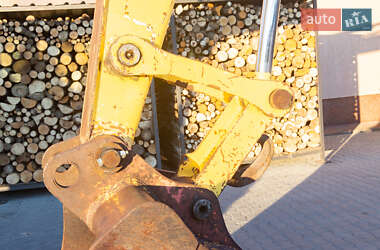 Колесный экскаватор New Holland MH 3.6 2003 в 