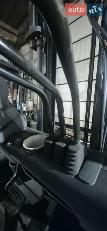 Вилочний навантажувач Nichiyu FB 2008 в Києві