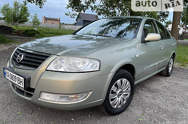 Седан Nissan Almera Classic 2010 в Киеве