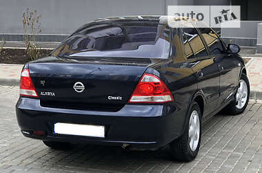 Седан Nissan Almera Classic 2011 в 