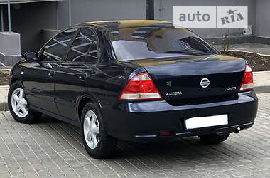 Седан Nissan Almera Classic 2011 в 