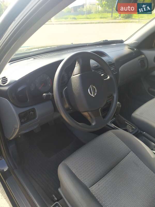 Седан Nissan Almera Classic 2007 в Дніпрі