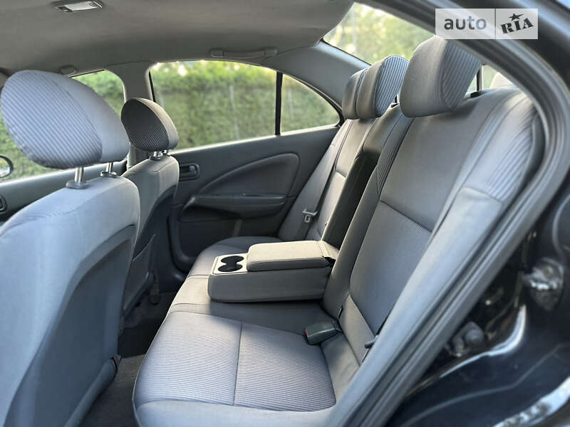 Седан Nissan Almera Classic 2007 в Киеве