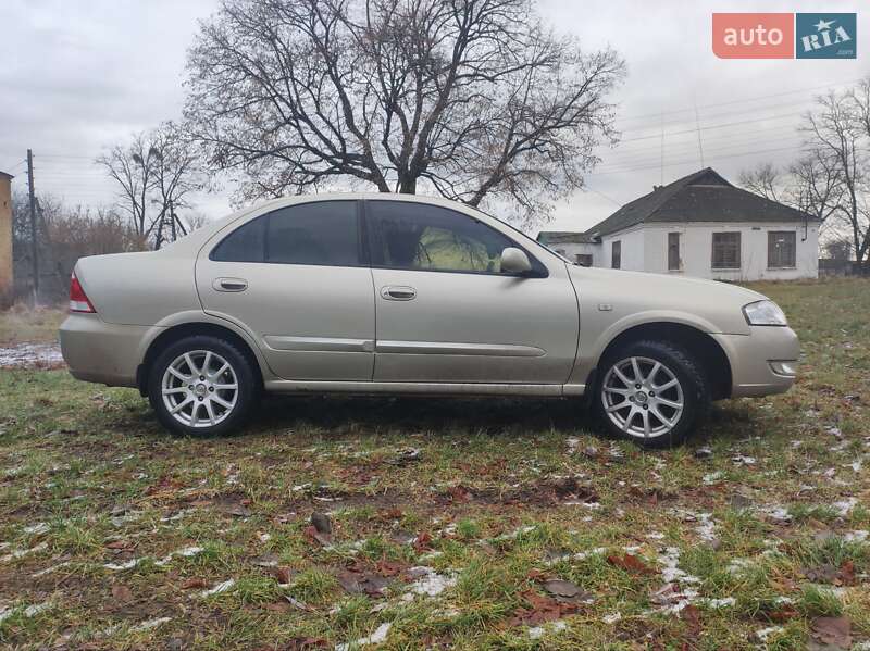 Седан Nissan Almera Classic 2007 в Городище