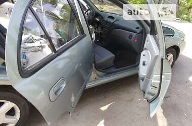 Седан Nissan Almera Classic 2006 в Києві