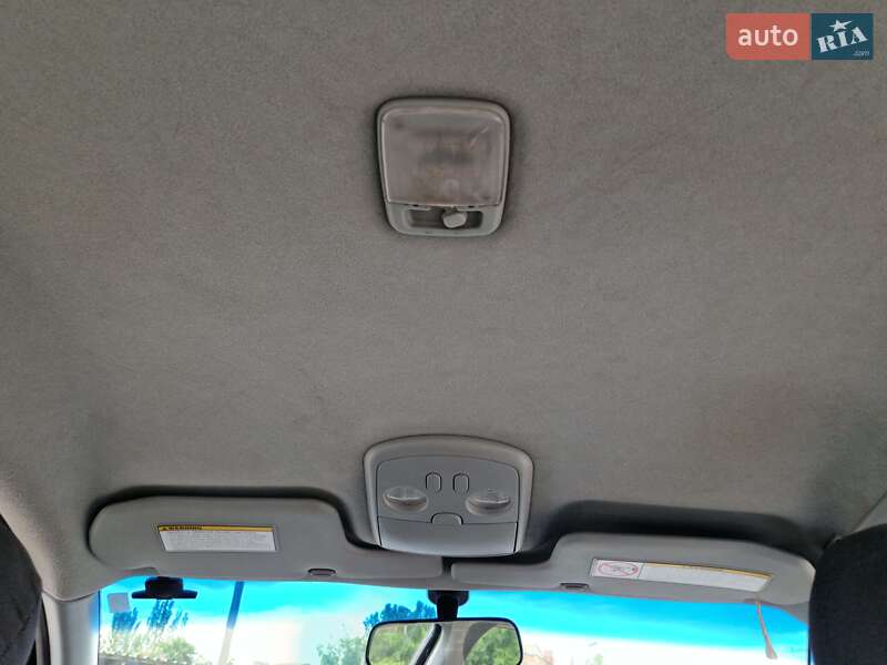 Седан Nissan Almera Classic 2010 в Миколаєві