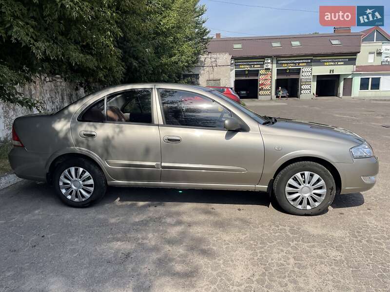 Седан Nissan Almera Classic 2012 в Кам'янському