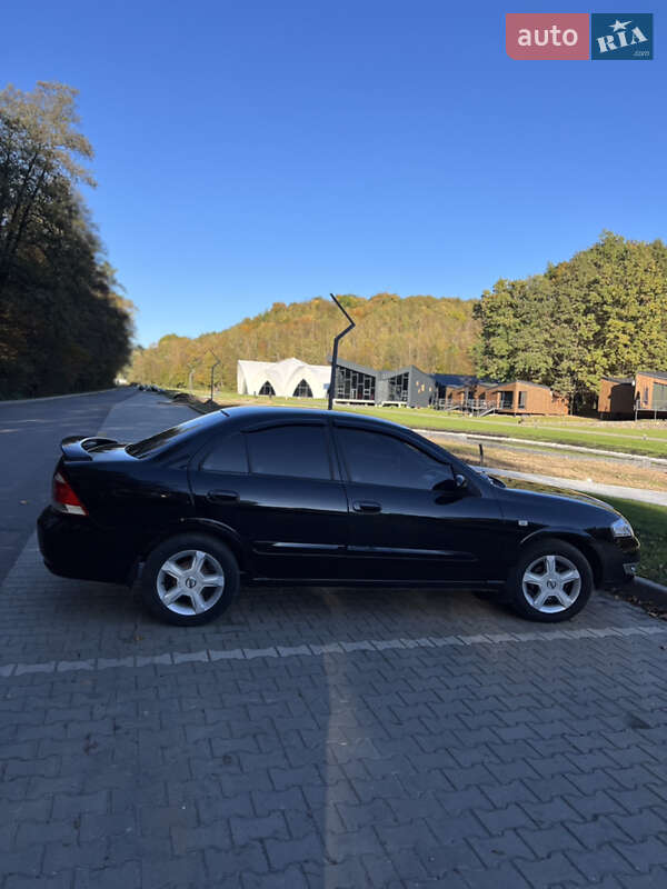 Седан Nissan Almera Classic 2006 в Львове