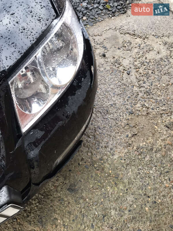 Седан Nissan Almera Classic 2006 в Львове