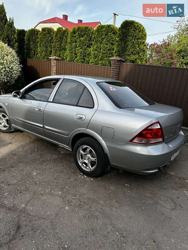 Седан Nissan Almera Classic 2008 в Львові