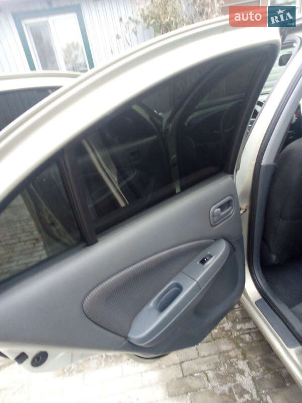 Седан Nissan Almera Classic 2006 в Доброполье фото 3 Седан Nissan Almera Classic 2006 в Доброполье