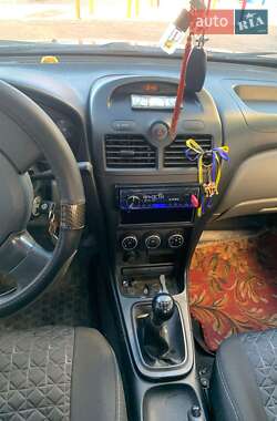Седан Nissan Almera Classic 2011 в 