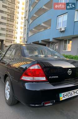 Седан Nissan Almera Classic 2011 в 