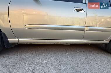 Седан Nissan Almera Classic 2007 в 