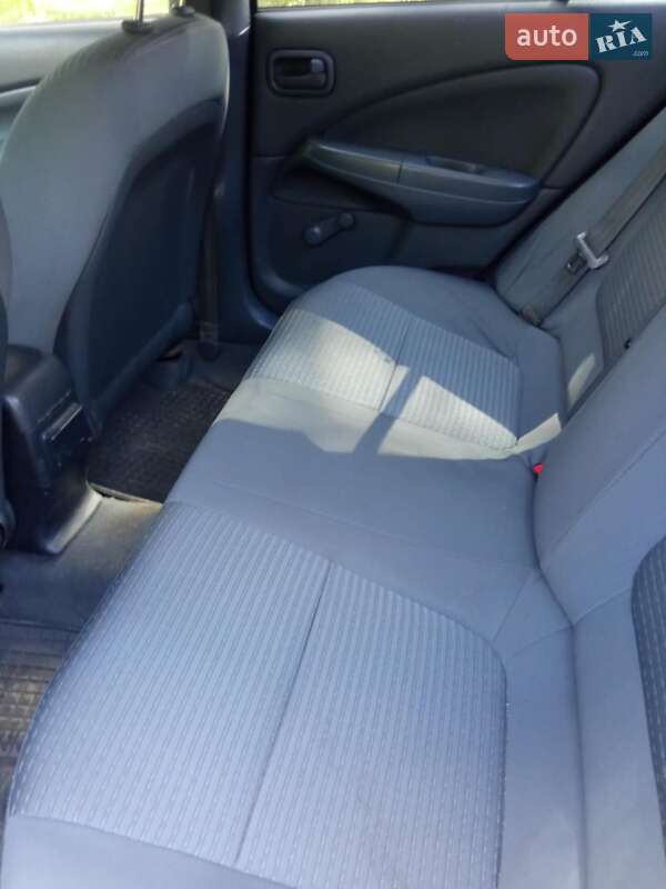 Седан Nissan Almera Classic 2006 в Киеве