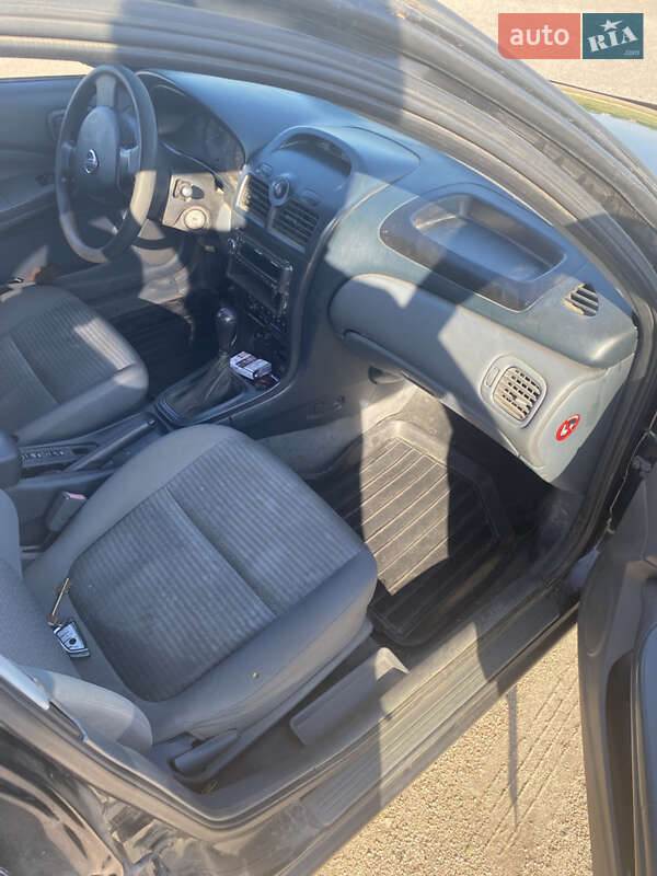 Седан Nissan Almera Classic 2007 в Компанеевке