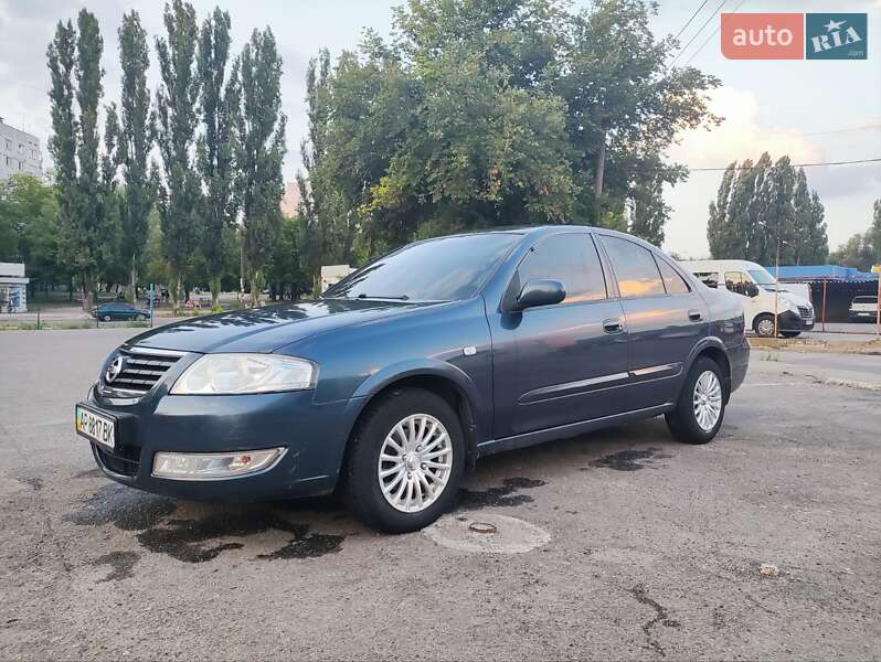 Седан Nissan Almera Classic 2008 в Запорожье