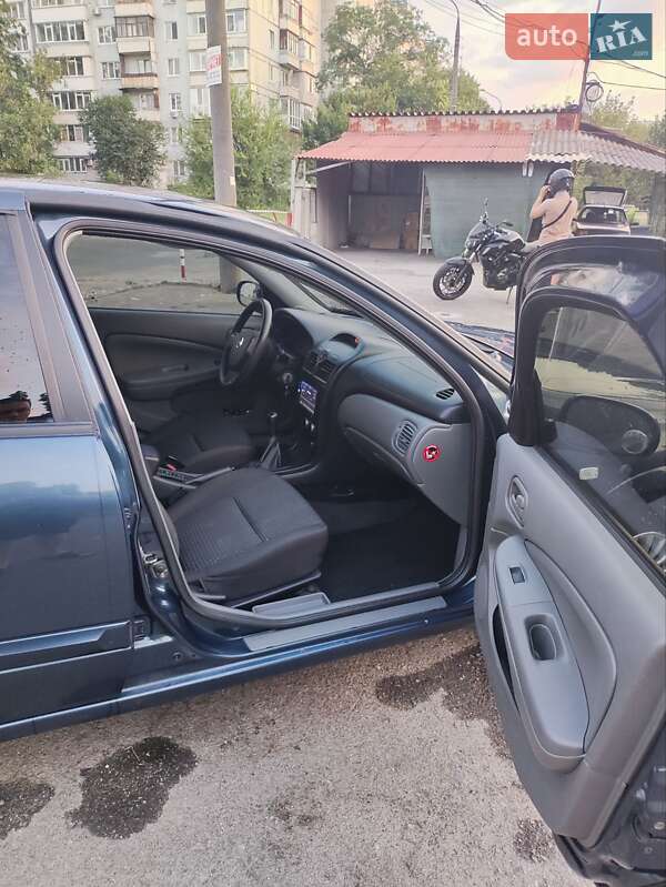 Седан Nissan Almera Classic 2008 в Запорожье