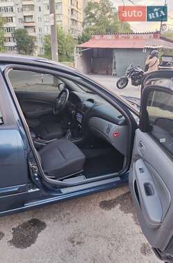 Седан Nissan Almera Classic 2008 в 