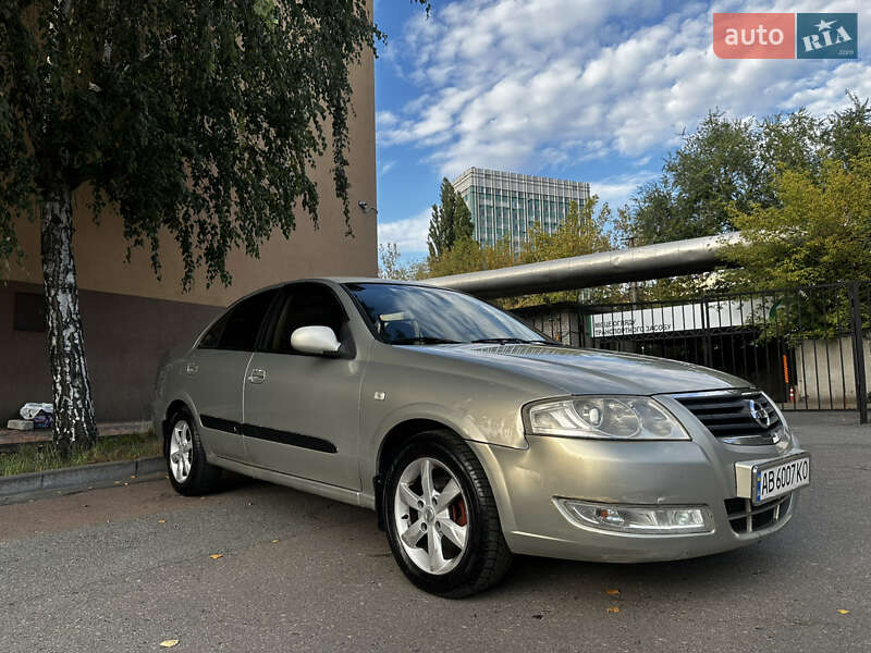 Седан Nissan Almera Classic 2006 в Киеве