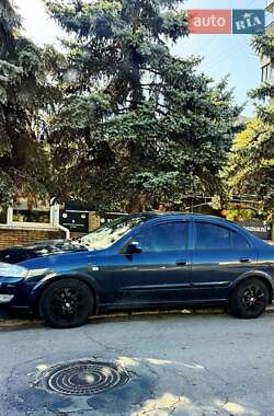 Седан Nissan Almera Classic 2007 в Запорожье
