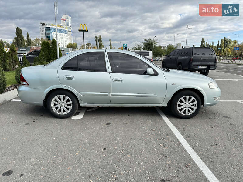 Седан Nissan Almera Classic 2007 в Киеве