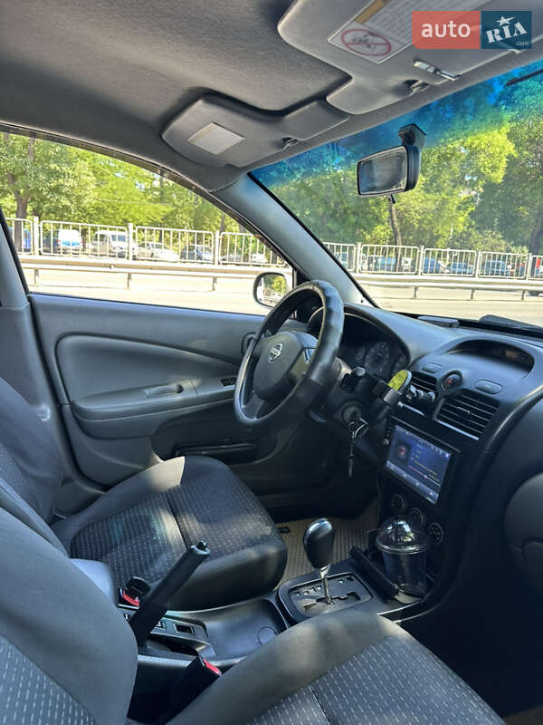 Седан Nissan Almera Classic 2008 в Одессе