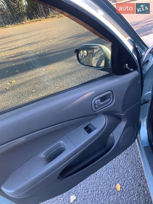 Седан Nissan Almera Classic 2008 в Захарьевке фото 5 Седан Nissan Almera Classic 2008 в Захарьевке