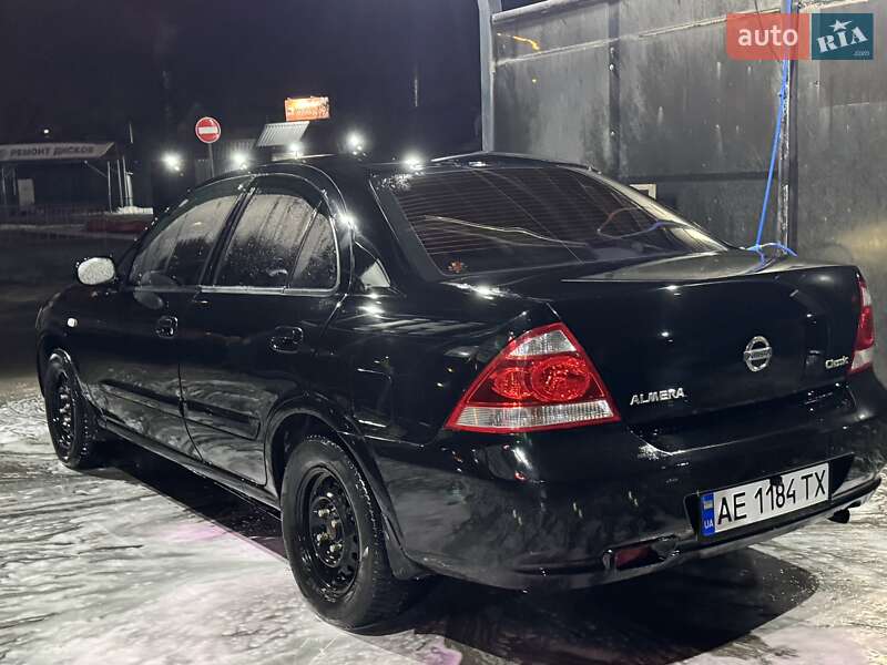 Седан Nissan Almera Classic 2006 в Днепре