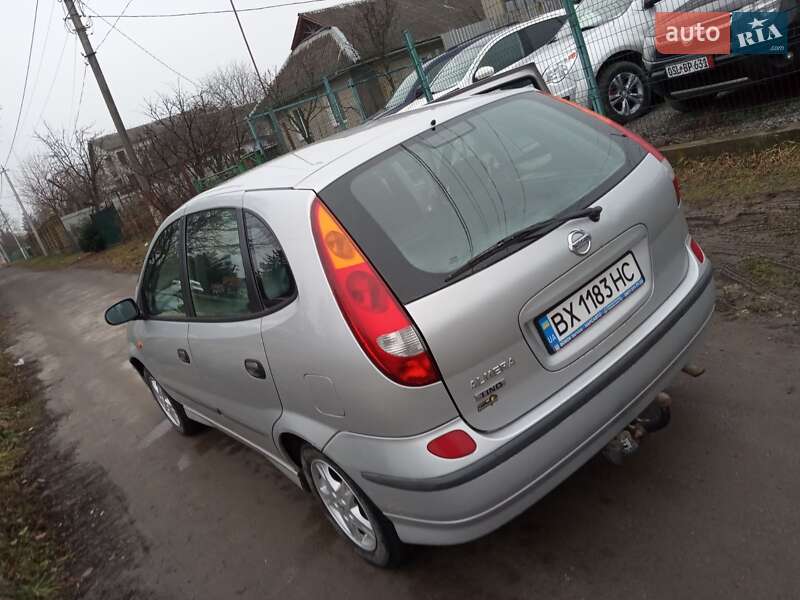 Nissan Almera Tino 2005