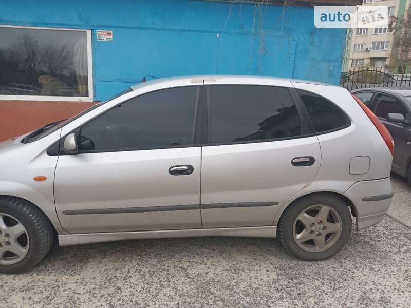 Минивэн Nissan Almera Tino 2002 в Ровно