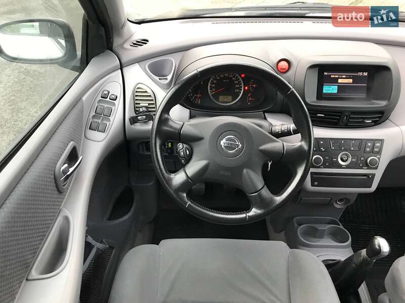 Минивэн Nissan Almera Tino 2004 в Киеве