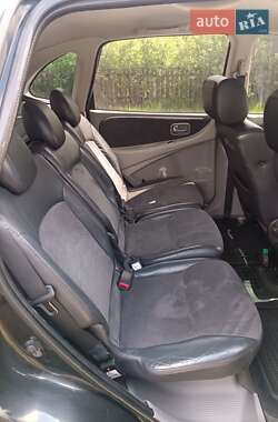 Минивэн Nissan Almera Tino 2002 в 